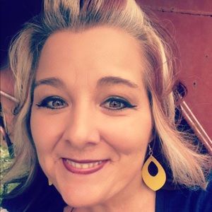 Meet your Posher, Dayna